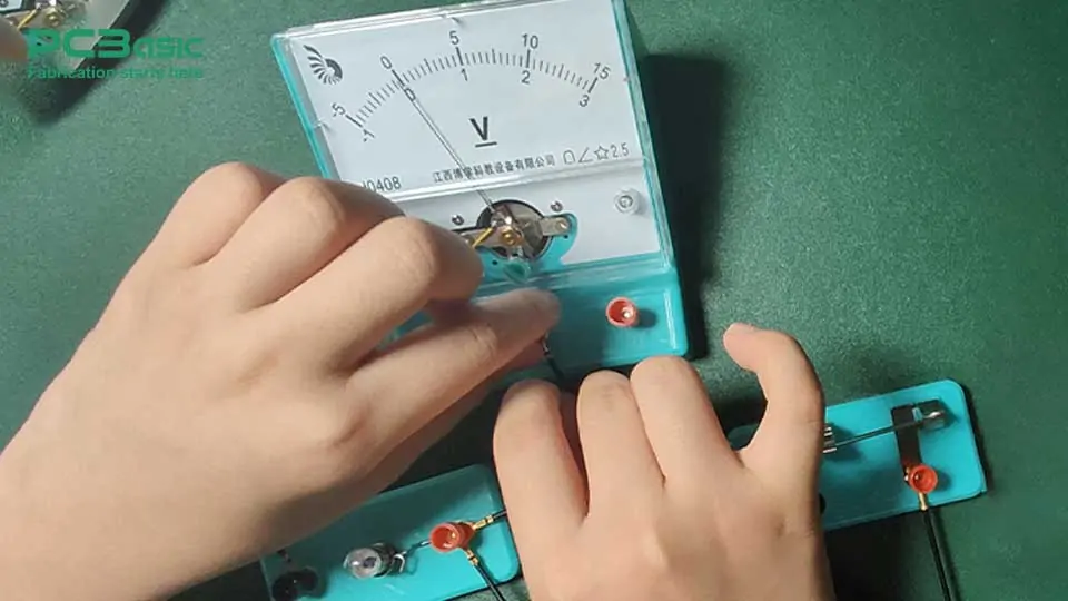 voltmeter